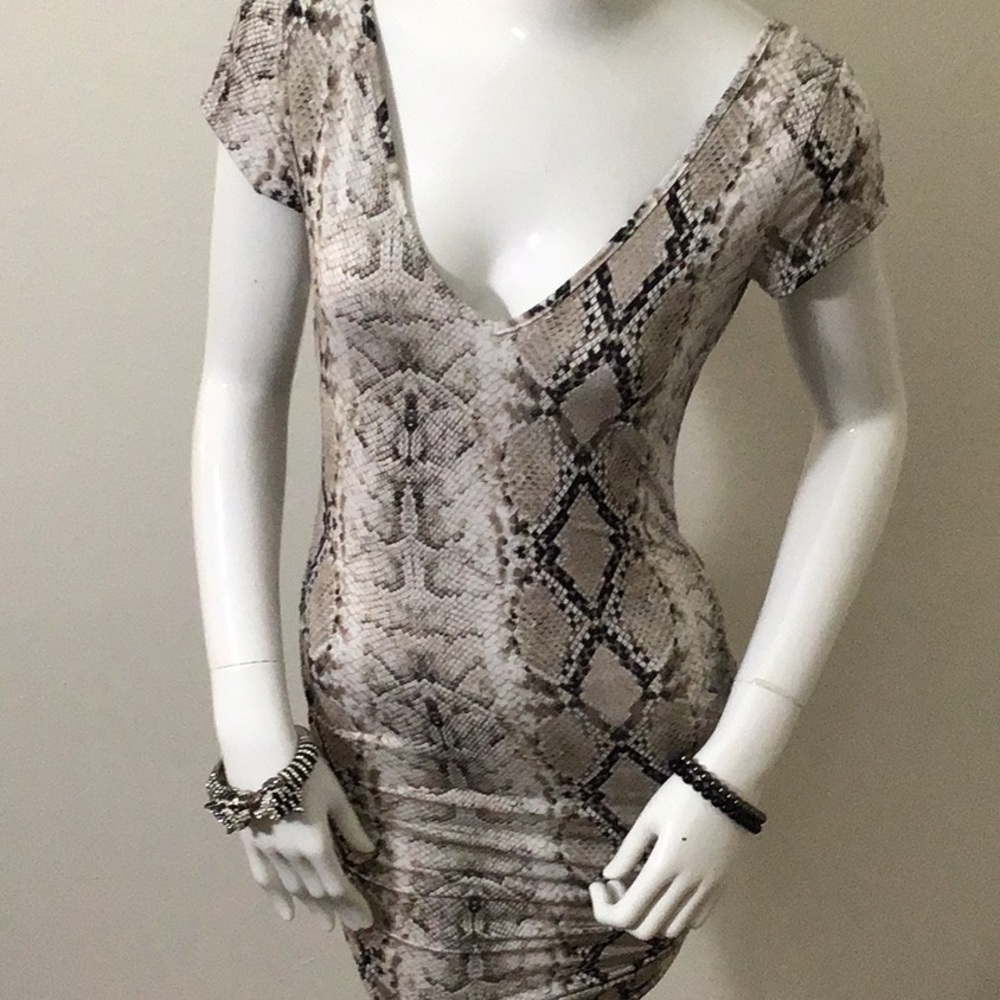 Light Snake-Print Open Back Dress